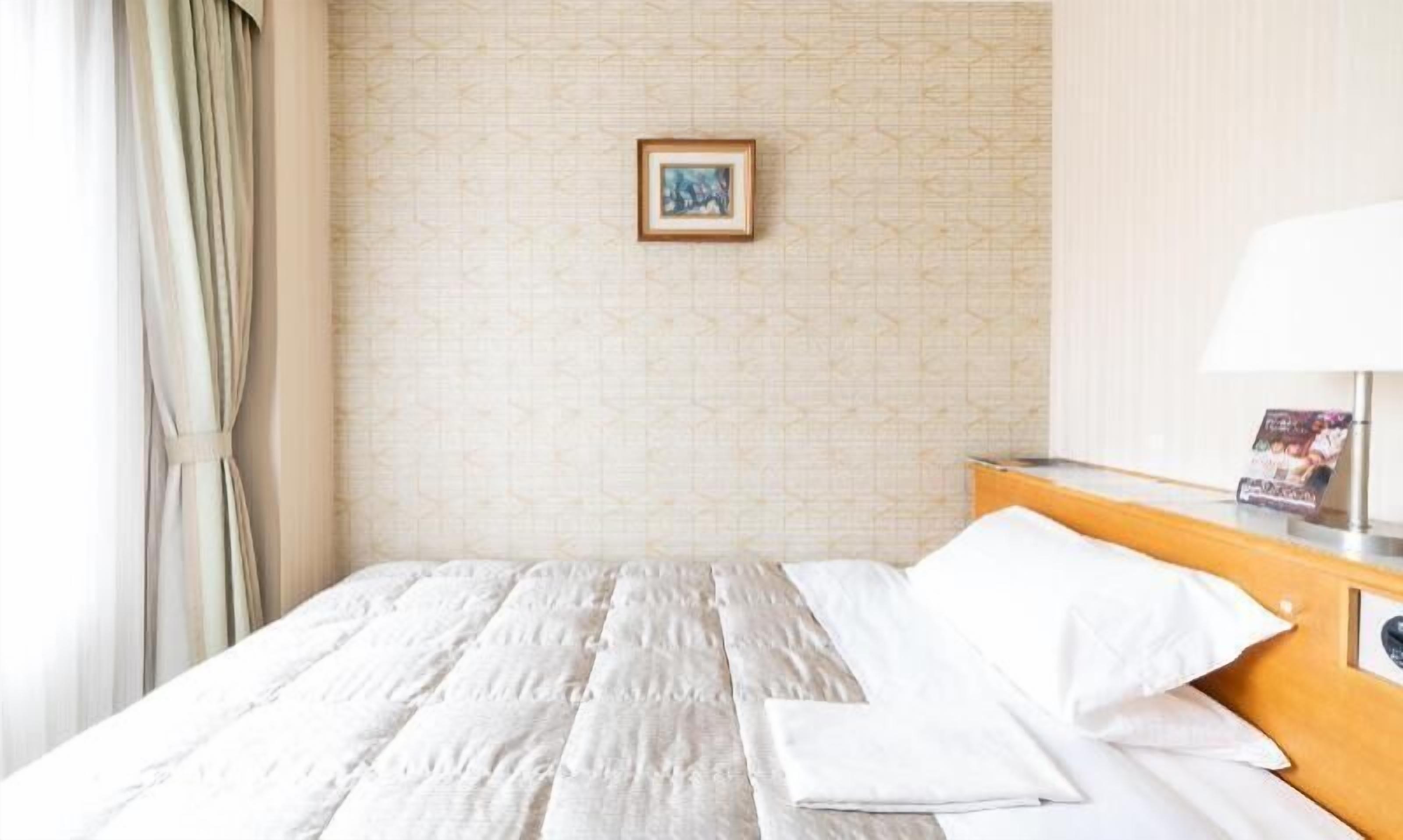 In-room safe, desk, free WiFi, bed sheets