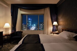 In-room safe, desk, free WiFi, bed sheets