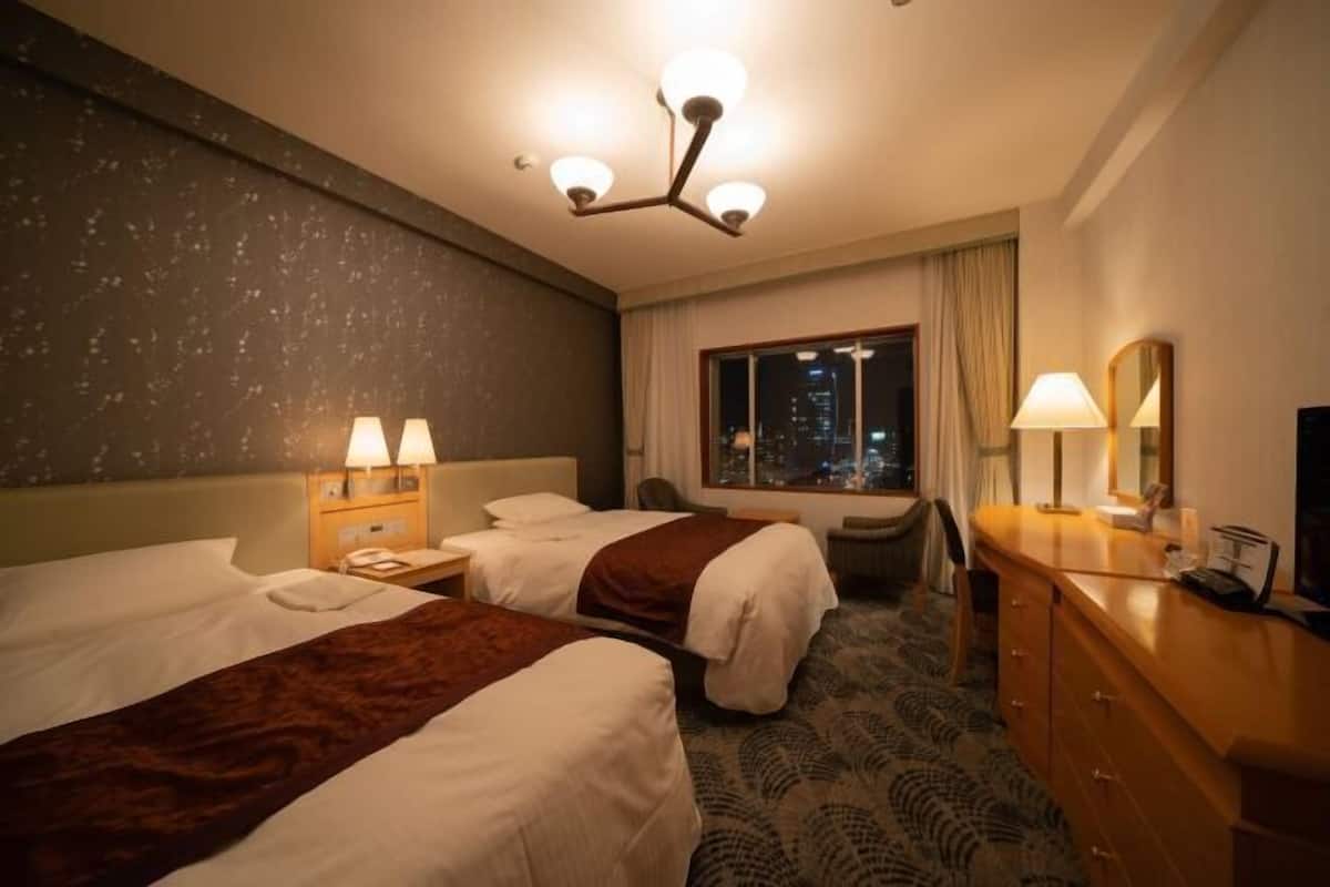 1 bedroom, in-room safe, desk, free WiFi