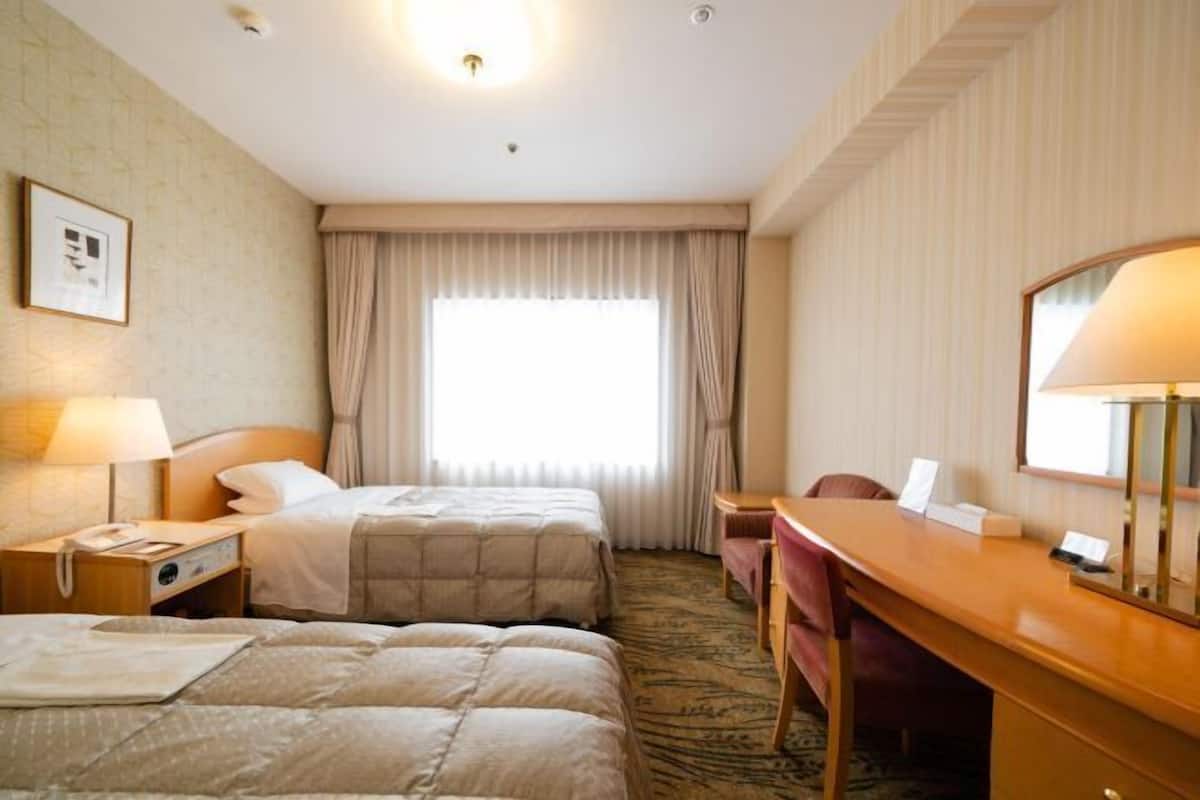 1 bedroom, in-room safe, desk, free WiFi