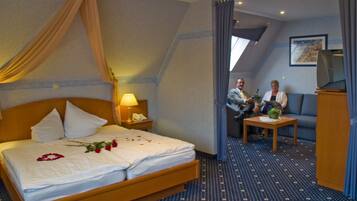 Zimmersafe, Schreibtisch, schallisolierte Zimmer, kostenloses WLAN