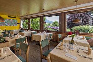 Local cuisine - Angerburg Blumenhotel (Appiano Sulla Strada del Vino)