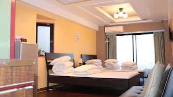 Iron/ironing board, free WiFi, bed sheets