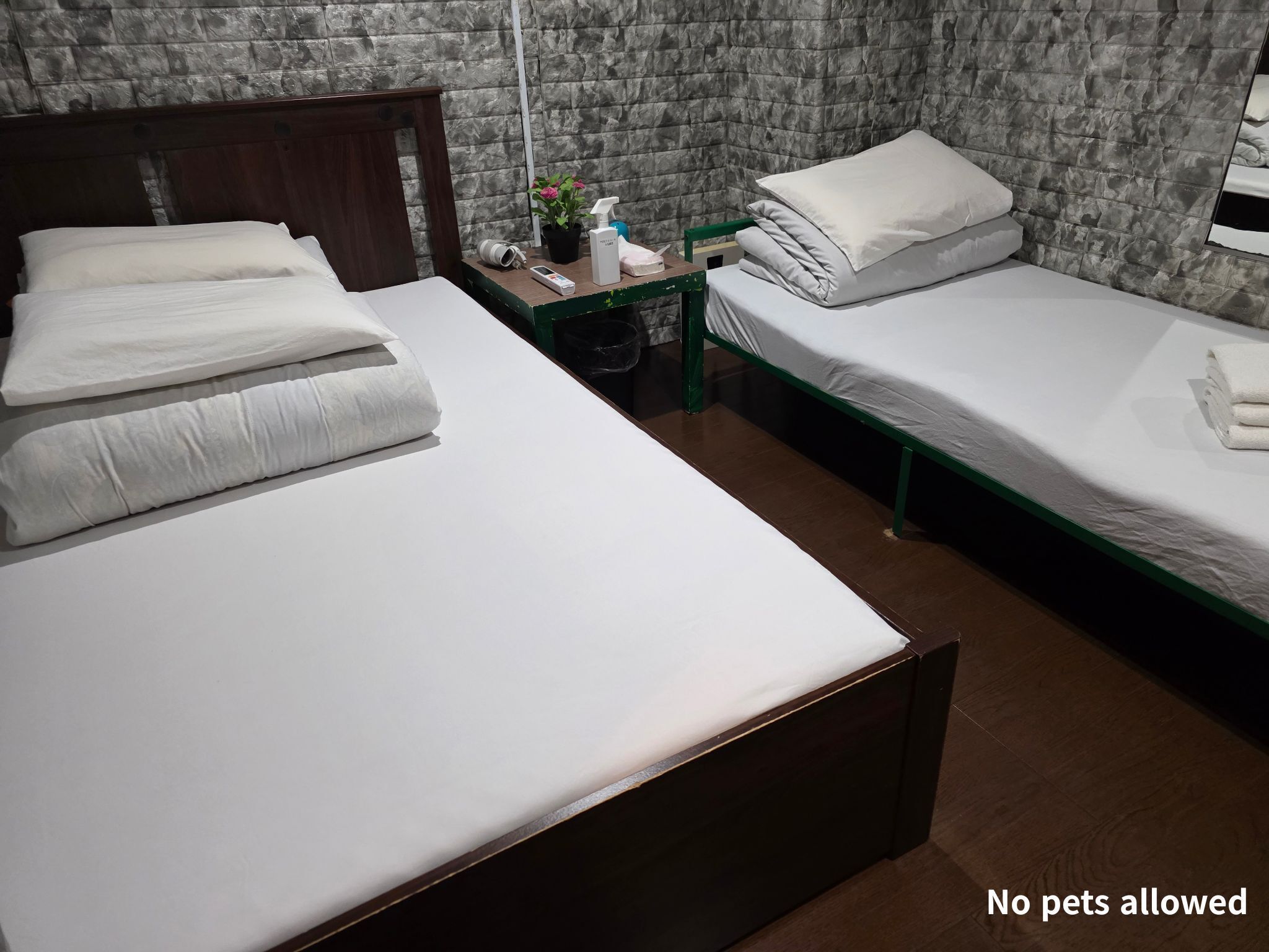 Standard Room, Multiple Beds | Iron/ironing board, free WiFi, bed sheets