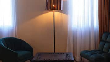 Ropa de cama de alta calidad y minibar