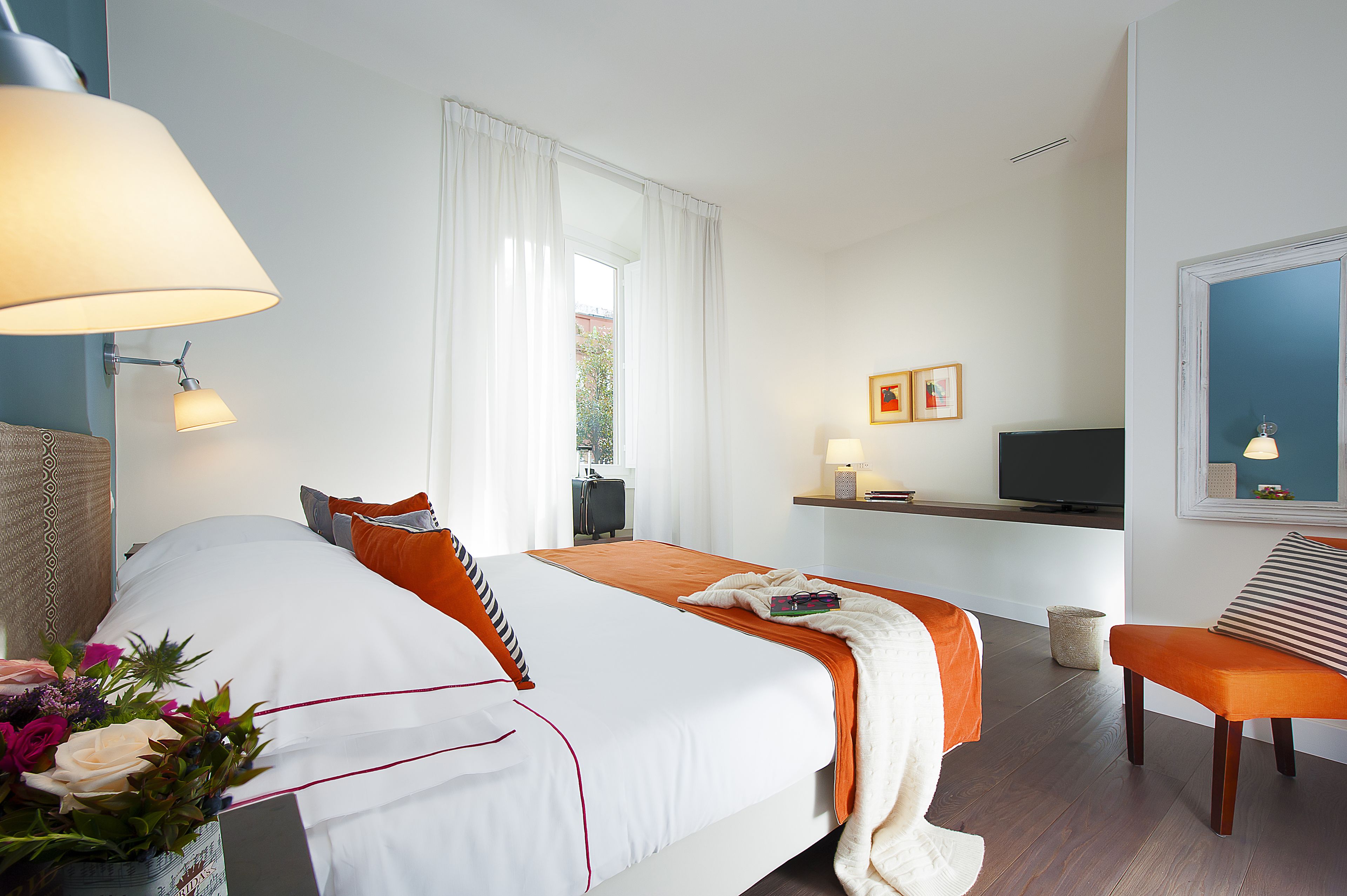standard double room | 1 bedroom, premium bedding, free minibar, in-room safe