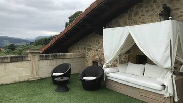 Suite Luxe, bain Ă remous | Terrasse/Patio