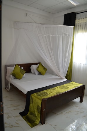 Iron/ironing board, rollaway beds, free WiFi, bed sheets - Pavana Resort (Embilipitiya)
