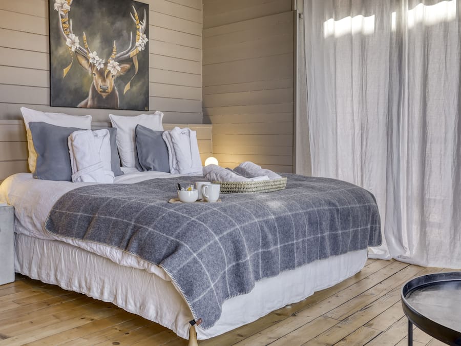 Executive Room | 1 bedroom, premium bedding, down comforters, pillowtop beds