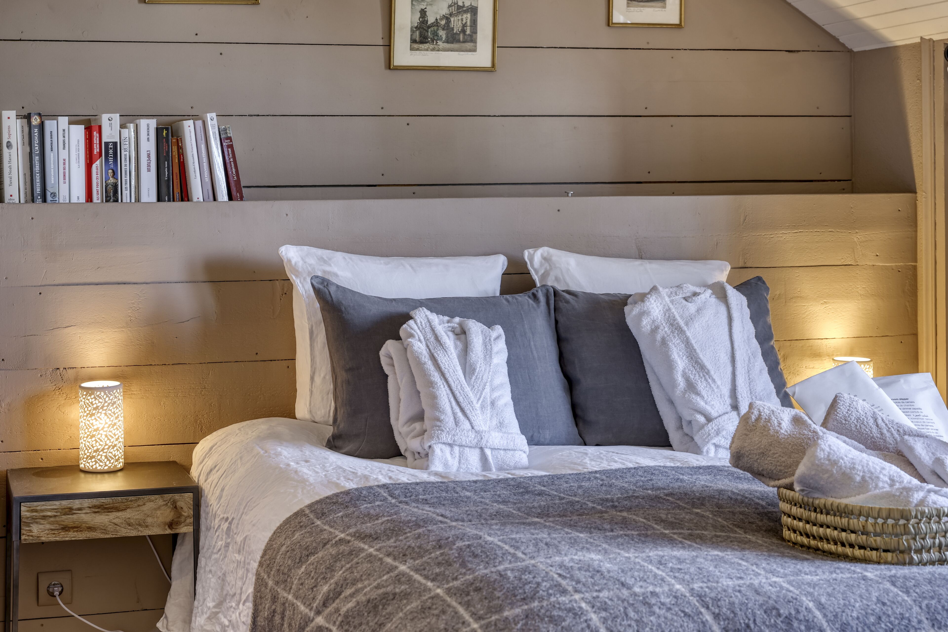 superior room | 1 bedroom, premium bedding, down duvets, pillow-top beds