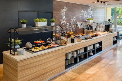 SunGarden Wellness & Conference Hotel