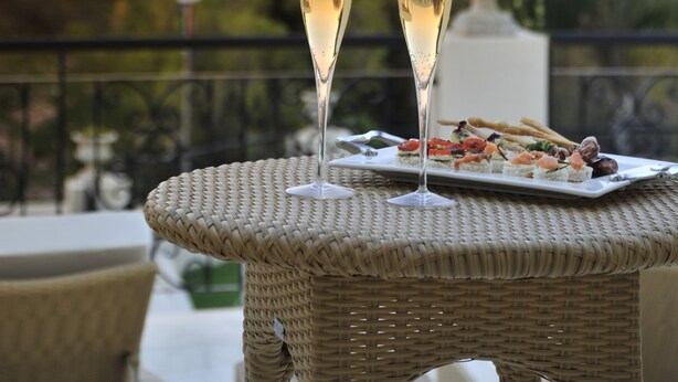 Outdoor dining - 131 on Herbert Baker Boutique Hotel (Pretoria)