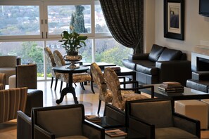 3 bars/lounges - 131 on Herbert Baker Boutique Hotel (Pretoria)