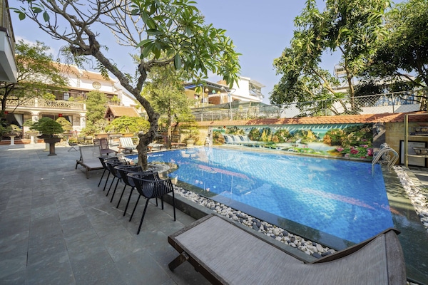 Piscine extérieure