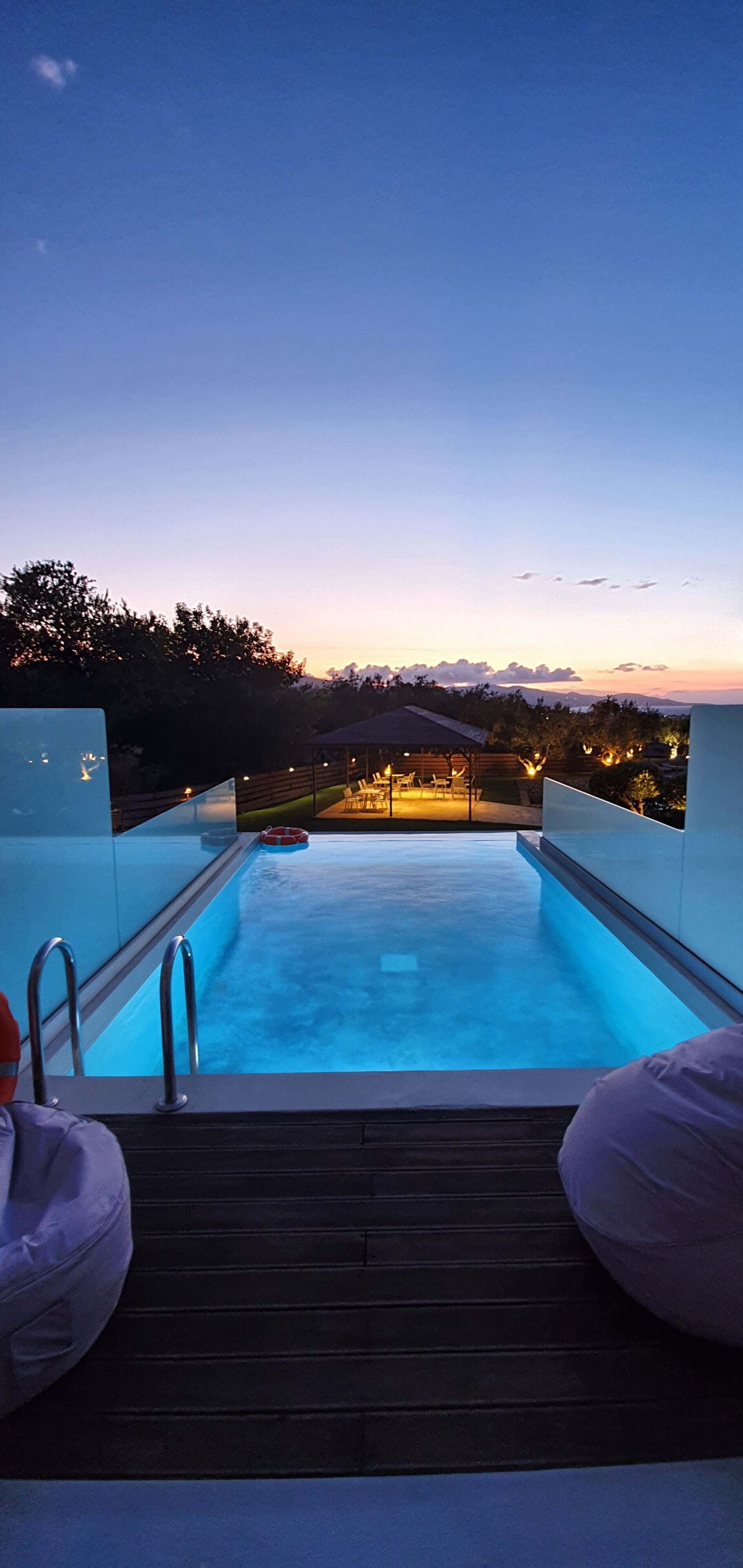 高级套房, 私人游泳池 | 1 多间卧室、高档床上用品、迷你吧、客房内保险箱