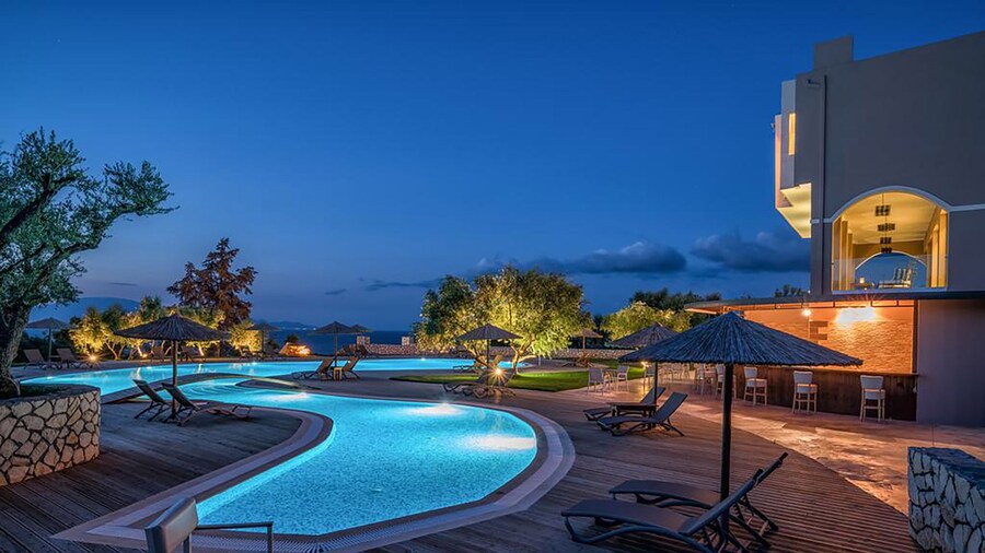 Elegance Luxury Executive Suites - Adults Only