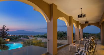 Elegance Luxury Executive Suites - Adults Only