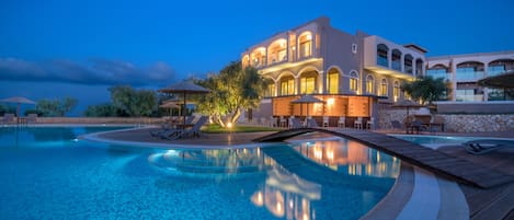 Front of property – evening/night