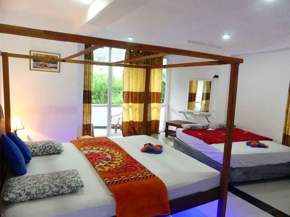 White House Adam`s Peak by null