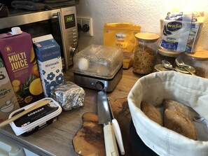 Petit déjeuner continental (60.00 DKK par personne)