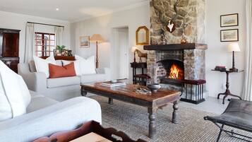 Valbonne Villa | Living area