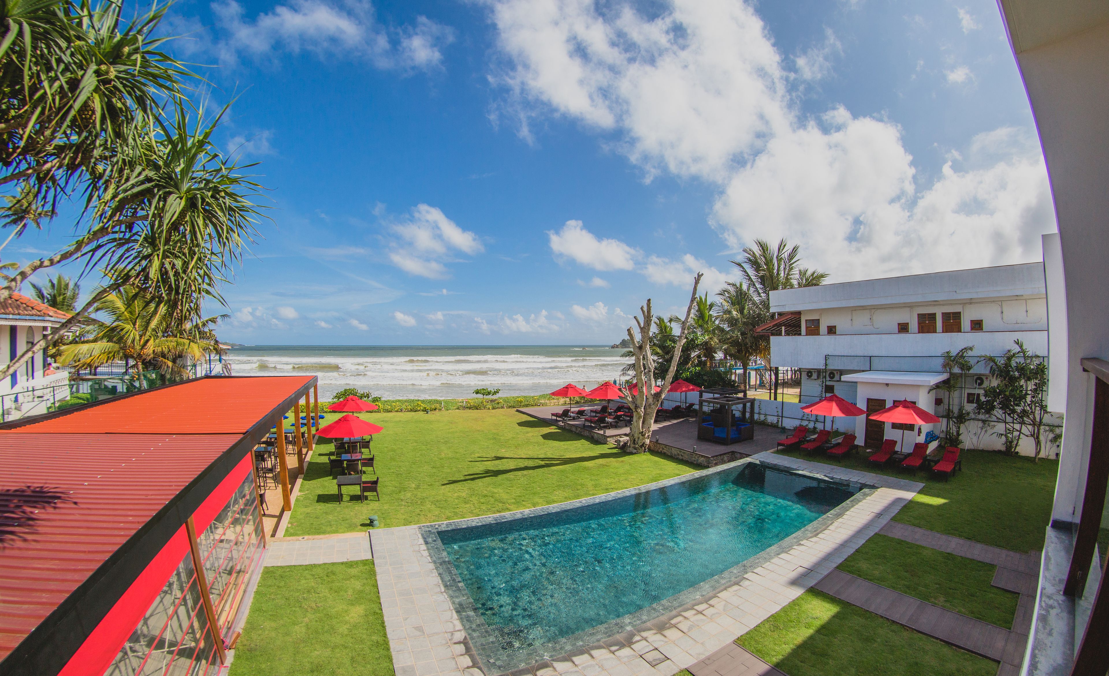 outdoor pool, free pool cabanas, pool umbrellas