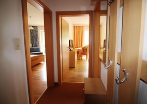 Minibar, in-room safe, desk, iron/ironing board