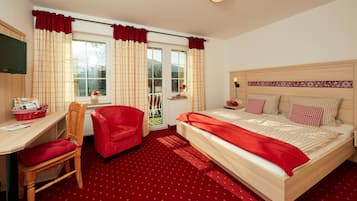 Doppelzimmer *Schlaf gut* | Zimmersafe, Schreibtisch, kostenloses WLAN, Bettwäsche