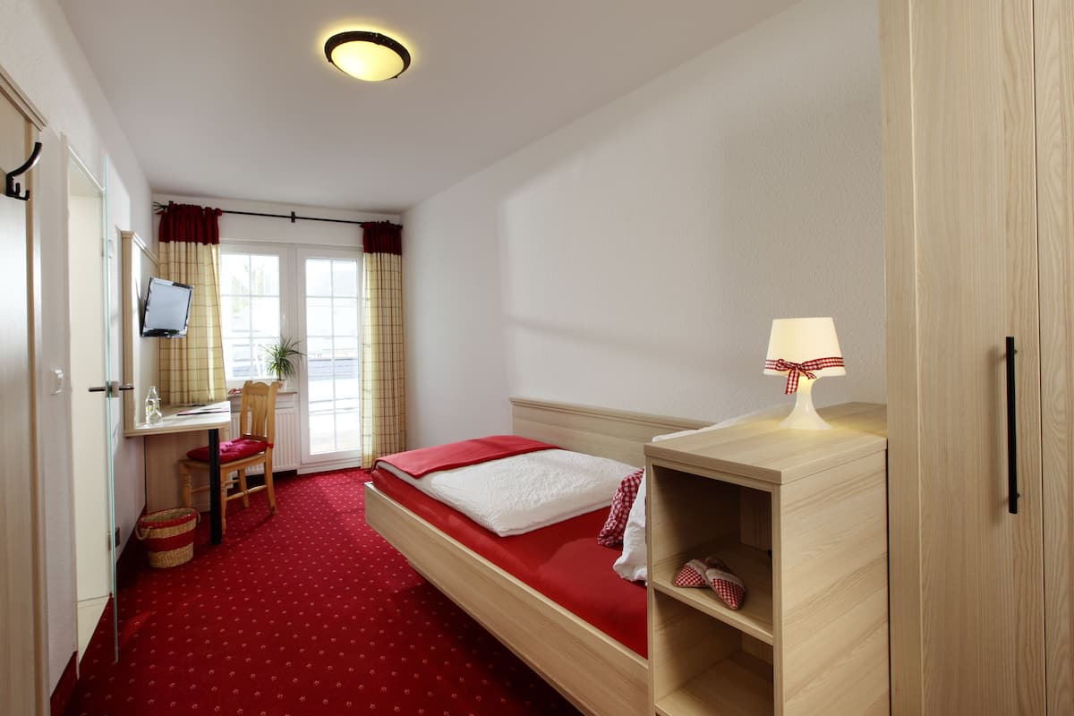 Single Room * Small but nice*