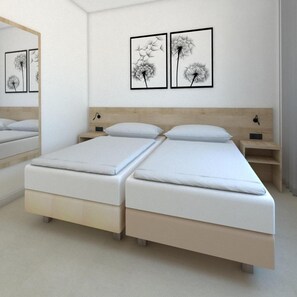 Desk, free WiFi, bed sheets - Landgasthof Arnold (Battenberg)