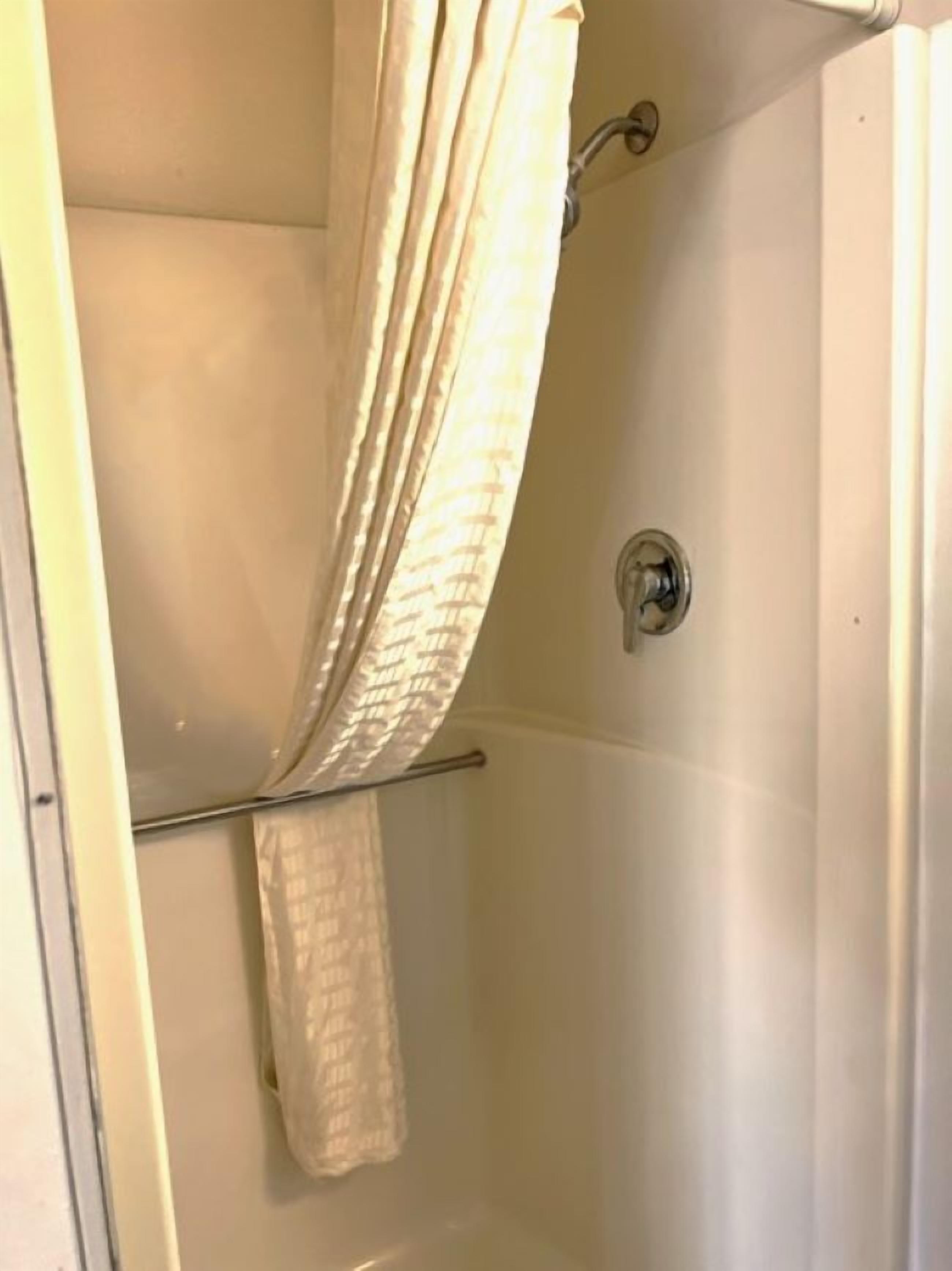 免费洗浴用品、吹风机