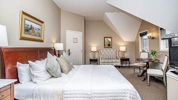 Standardzimmer, 1 King-Bett | Schreibtisch, Bügeleisen/Bügelbrett, kostenloses WLAN