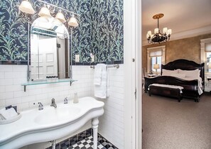 Lake View King, 1 King Bed  | Bathroom | Separate tub and shower, deep soaking tub, free toiletries, towels - The Brewster Inn (Cazenovia)