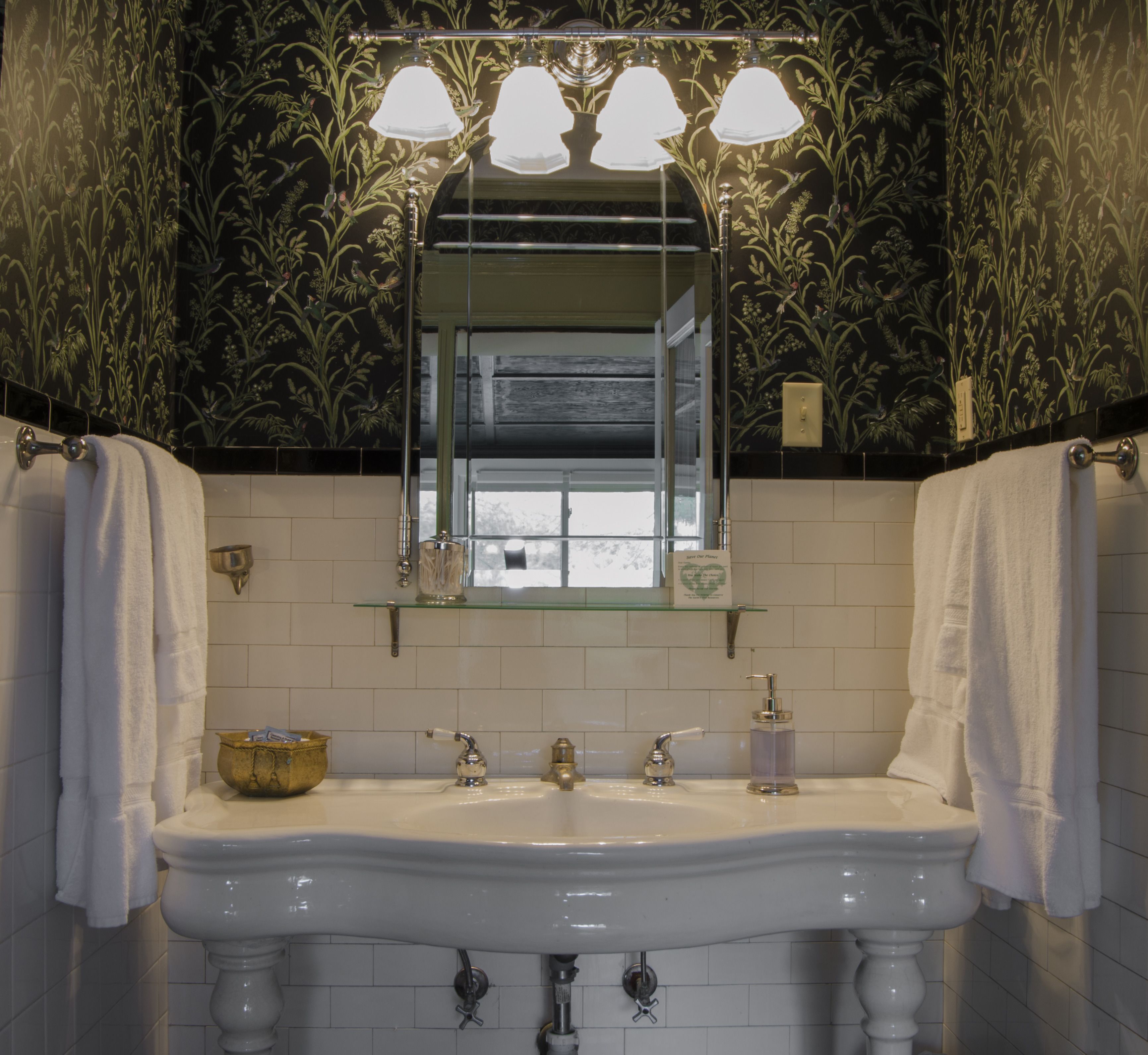 lake view king, 1 king bed  | bathroom sink