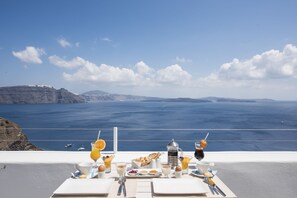 Suite (Temptation) | Balcony - Ambition Suites (Santorini)