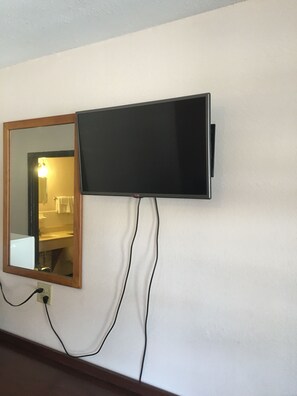 Free WiFi - Best Value Inn Motel Sandusky (Marianna)