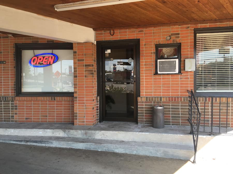 Mặt tiền nơi lưu trú