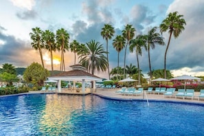 Piscine extérieure