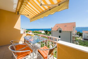 Appartement, 2 chambres, balcon, vue mer (2) | Balcon