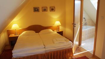 Standard-Zweibettzimmer | Zimmersafe, kostenloses WLAN, Bettwäsche