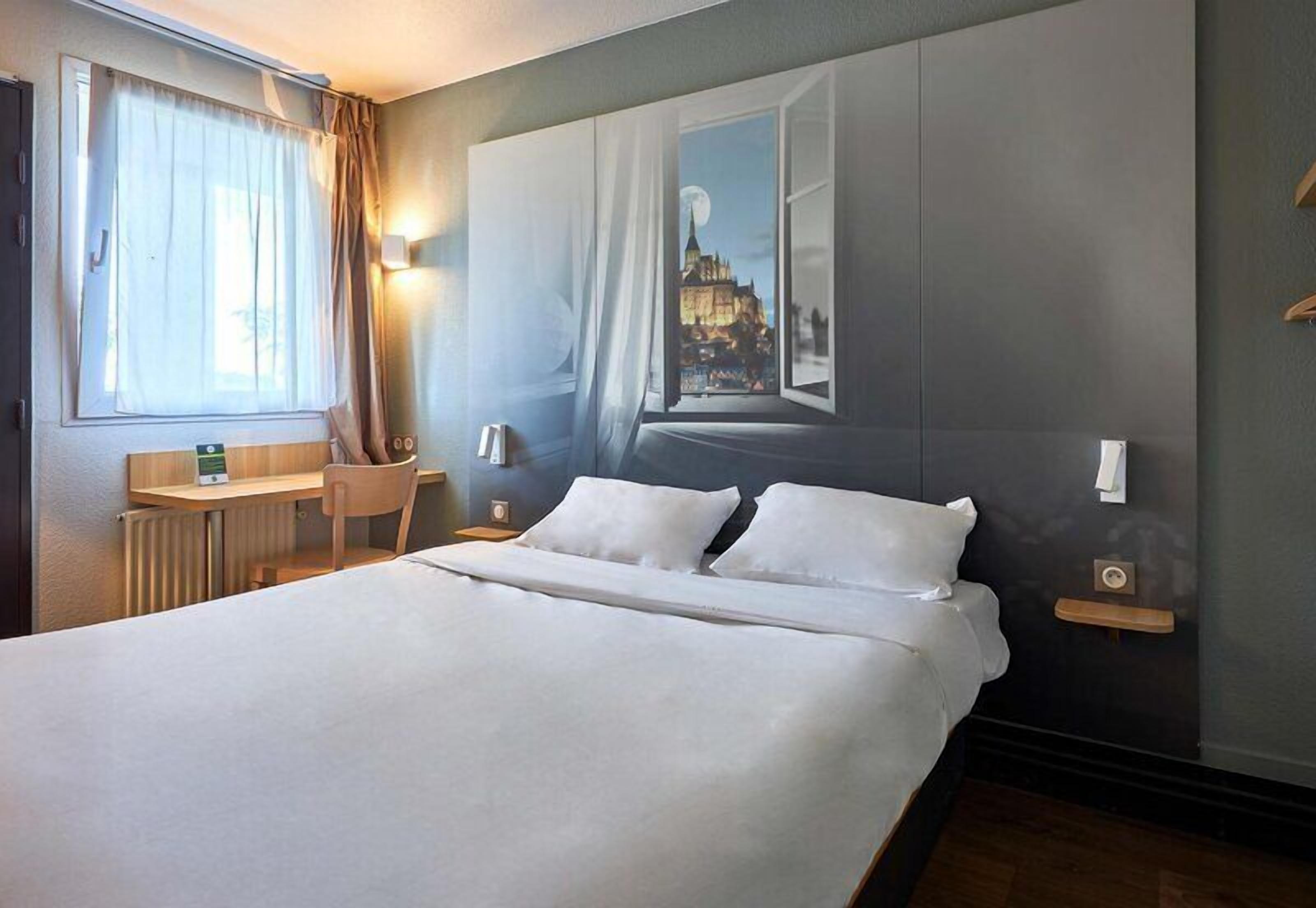 Doppelzimmer, barrierefrei, Nichtraucher | Hochwertige Bettwaren, Schreibtisch, schallisolierte Zimmer