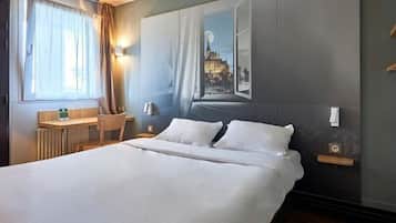 Double Room, Accessible, Non Smoking | Premium bedding, desk, soundproofing, free WiFi