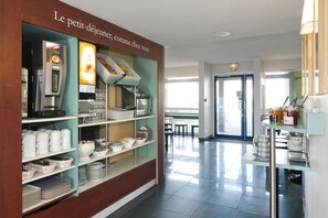 Buffet - B&B Hotel LE MANS Nord (2) (Saint-Saturnin)