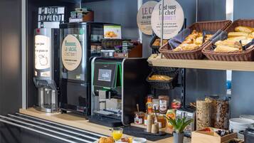 每日供应自助式早餐(需付费)