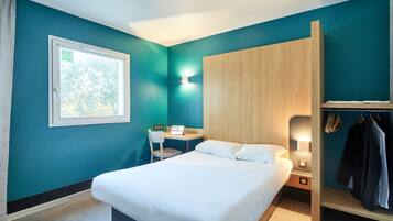 Double Room, Accessible, Non Smoking | Premium bedding, desk, soundproofing, free WiFi