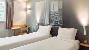 Chambre avec lits jumeaux, non-fumeurs | Literie de qualité supérieure, bureau, chambres insonorisées