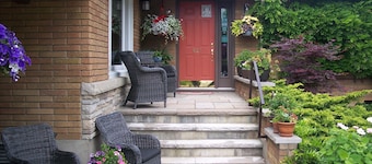 627 On King Bed and Breakfast