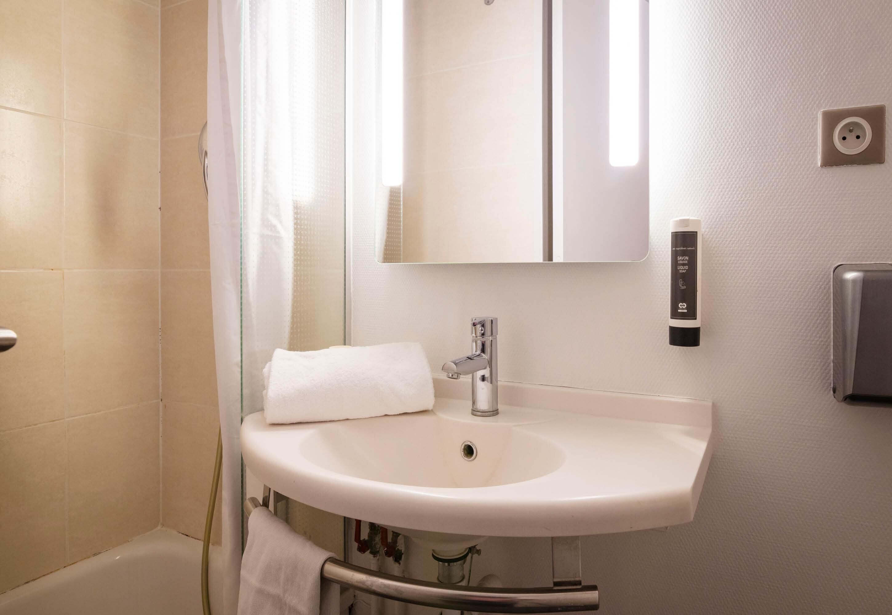 Foto - B&B HOTEL Avignon (1)