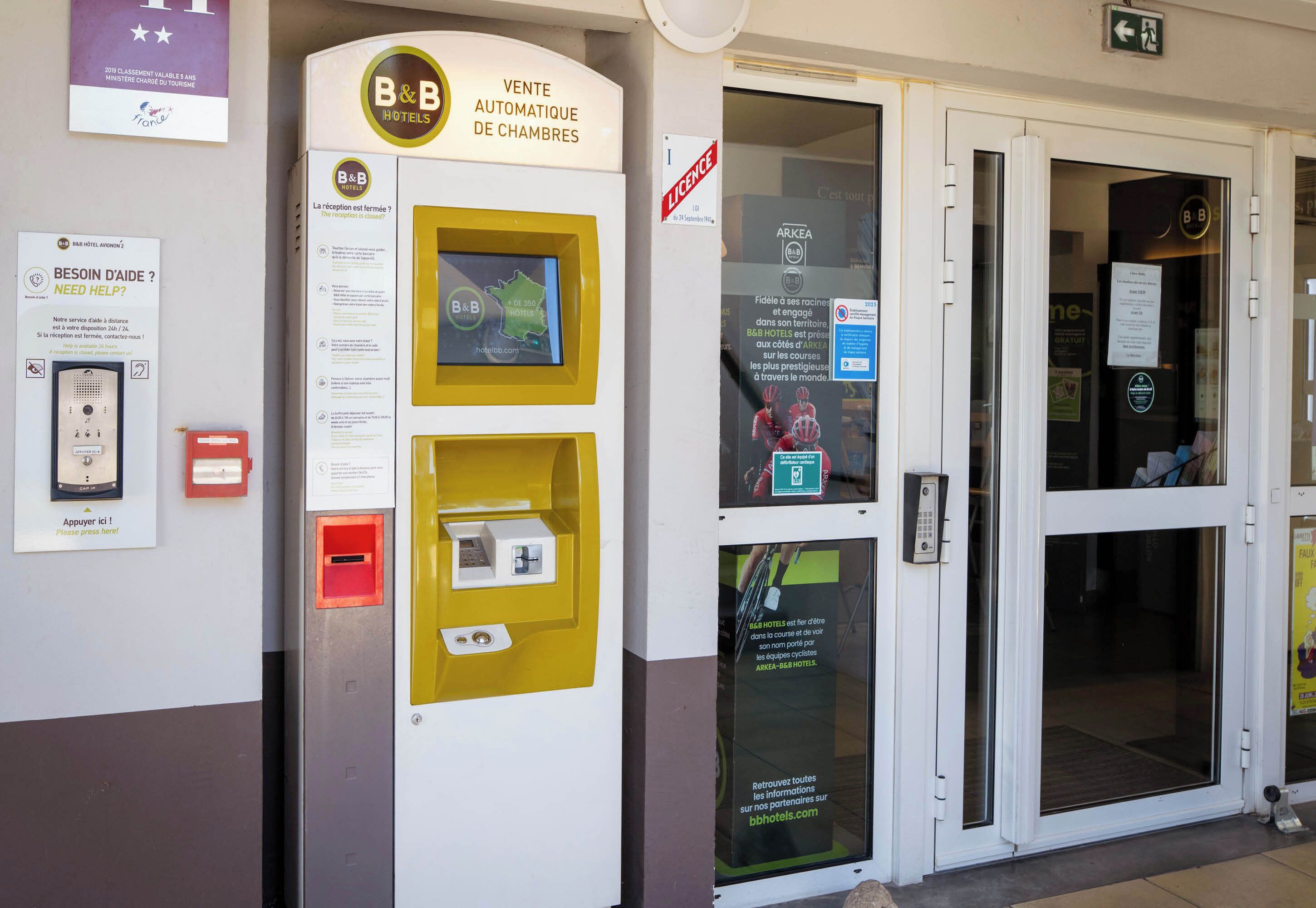 Photo - B&B HOTEL Avignon 1