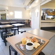 Kyriad Direct Clermont Ferrand Nord - Gerzat